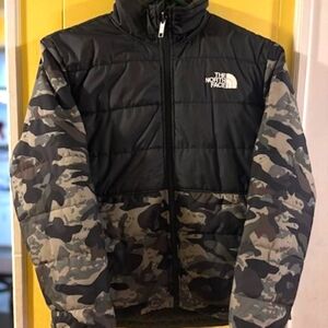 Boys North Face coat Size 12